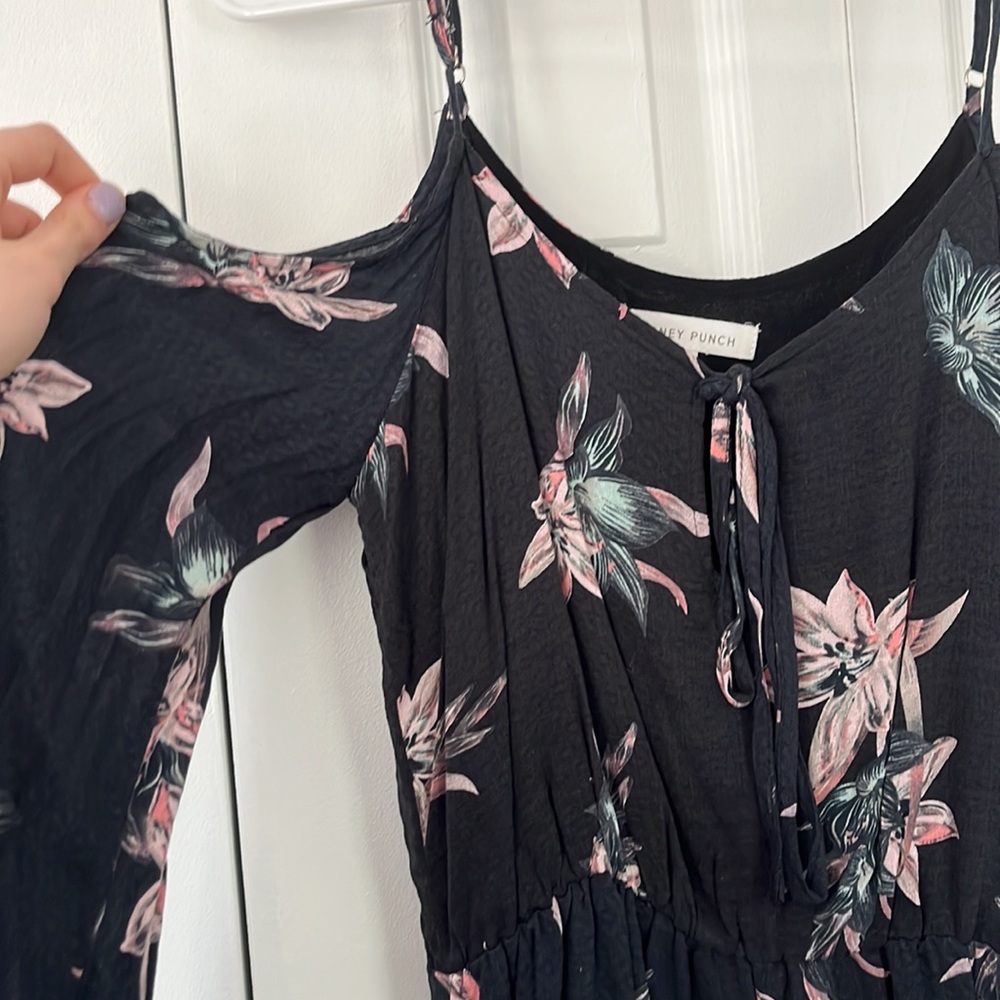 cute off the shoulder tropical dress!!